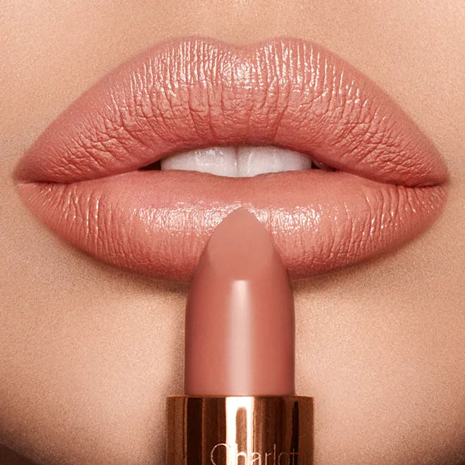 CHARLOTTE TILBURY K.I.S.S.I.N.G (bitch perfect)