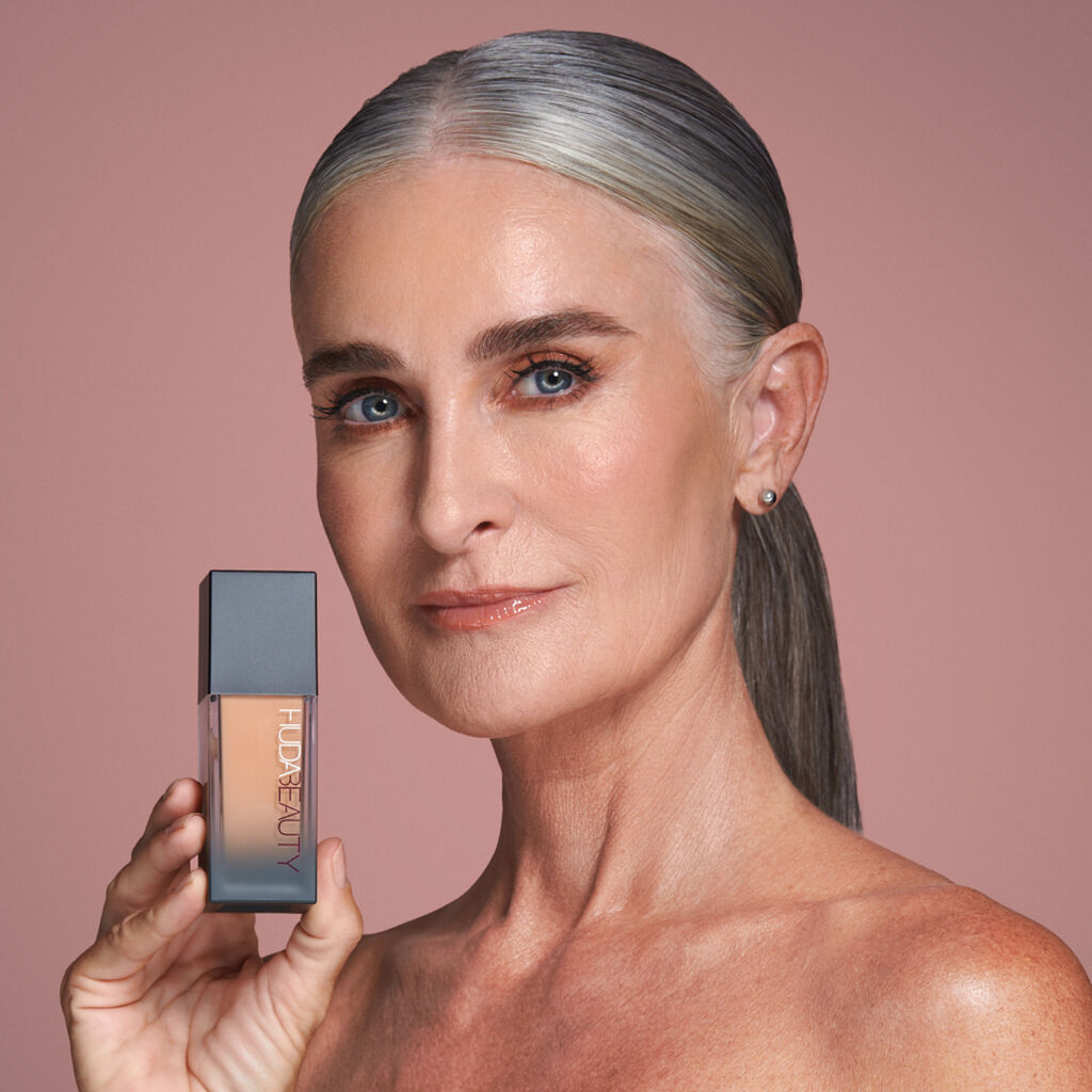 Huda Beauty #Fauxfilter Luminous Matte Foundation (250)