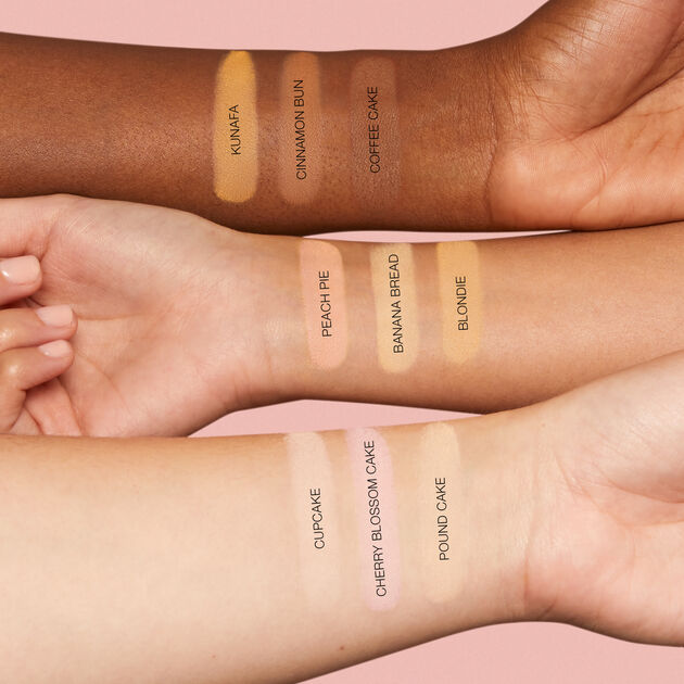 Huda Beauty Easy Bake Loose Baking & snatch (peach pie)