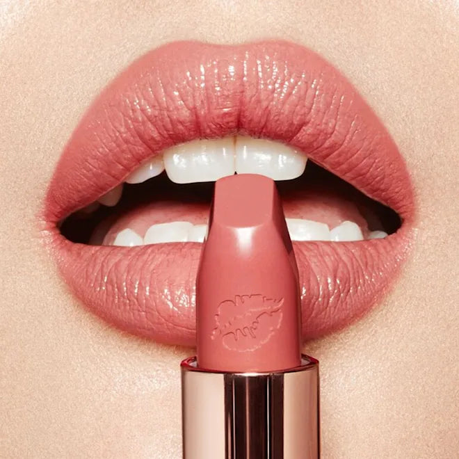 CHARLOTTE TILBURY HOT LIPS (IN LOVE WITH OLIVIA)