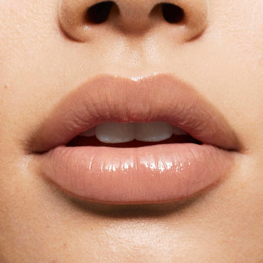 Kylie Cosmetics High Gloss Ultra-Shine + Comfort (Gorgeous Girl)