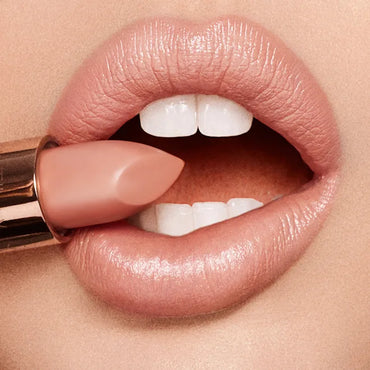 CHARLOTTE TILBURY K.I.S.S.I.N.G (penelope pink)