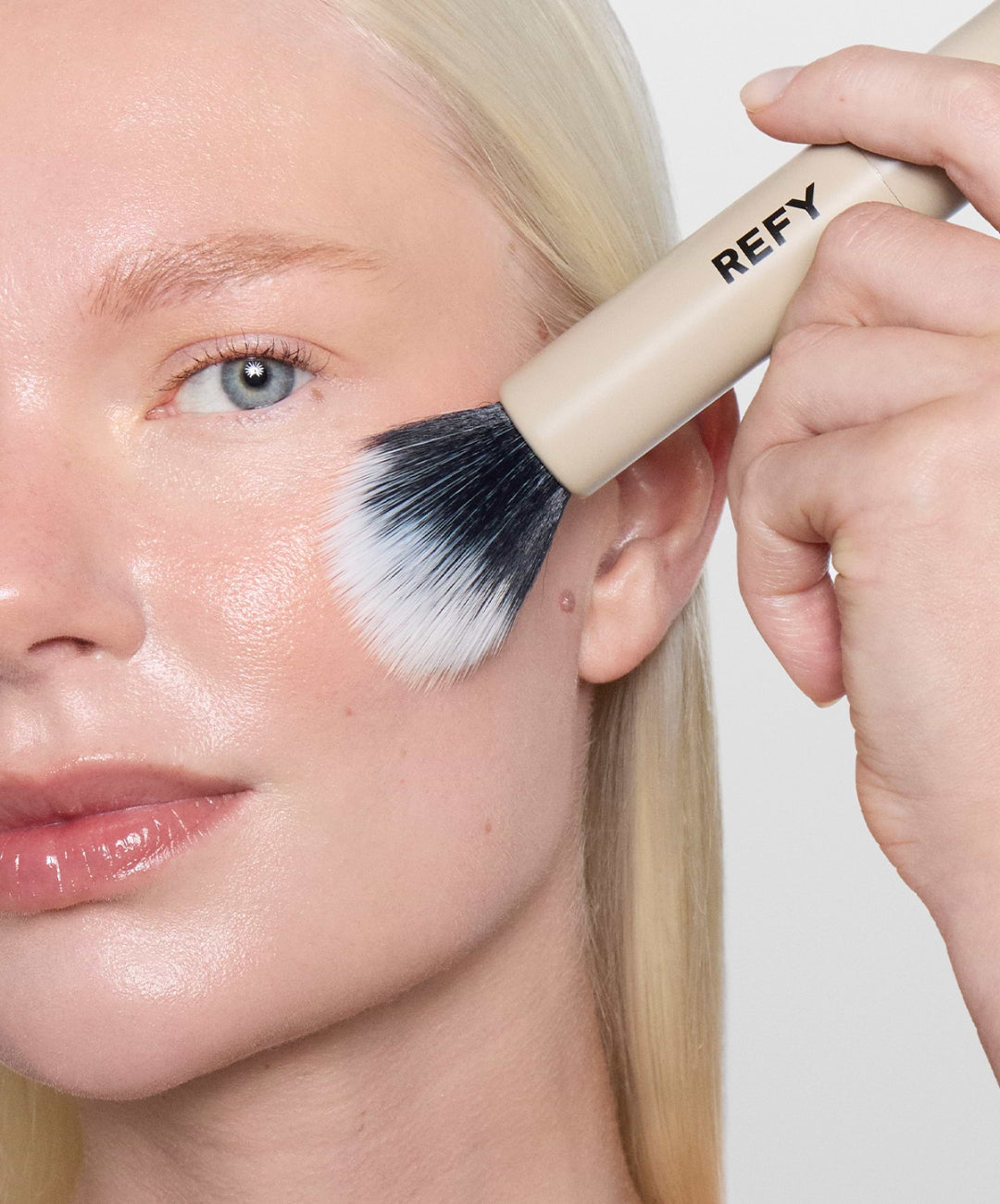 REFY DUO BRUSH
