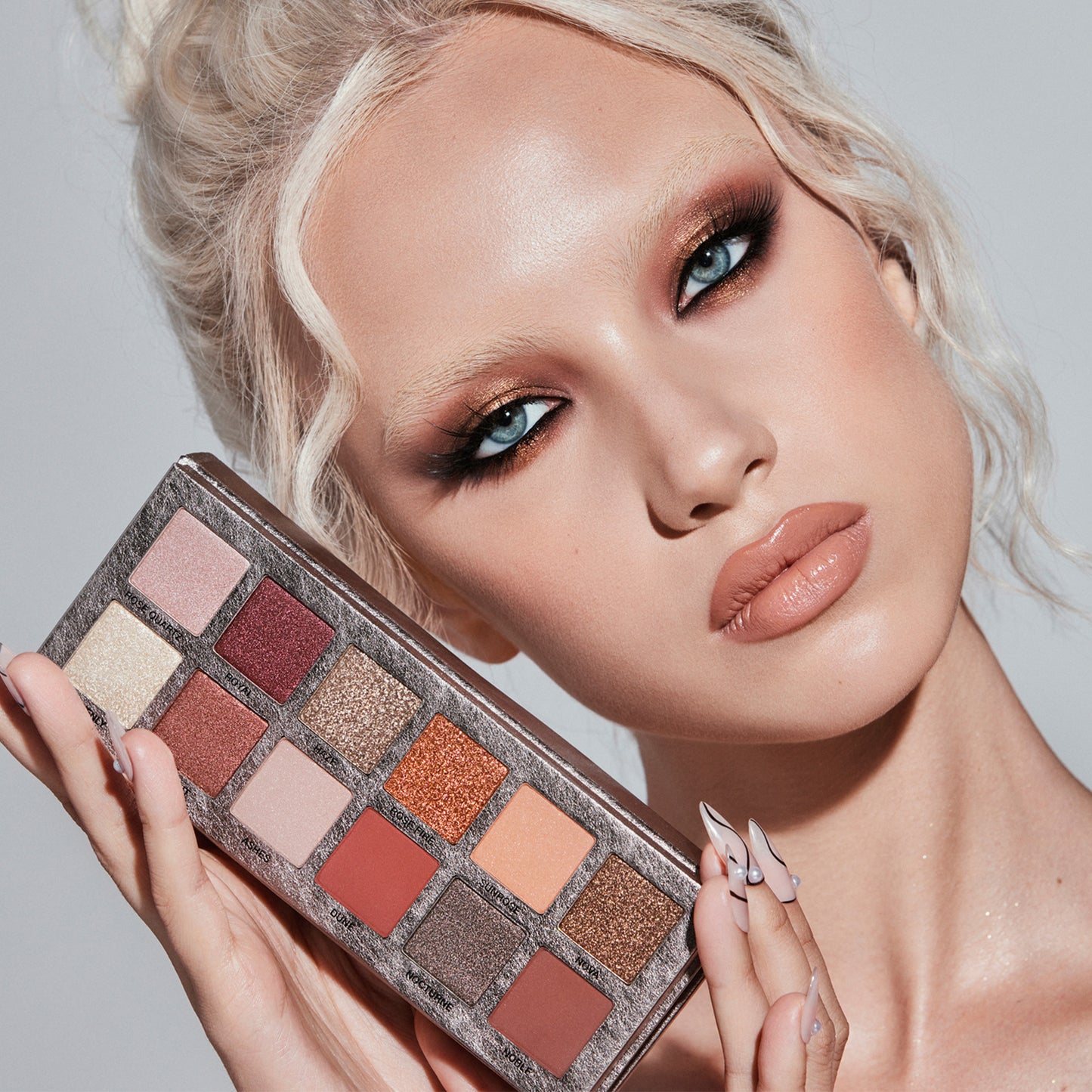 ANASTASIA BEVERLY HILLS ROSE METALS PALETTE EYESHADOW