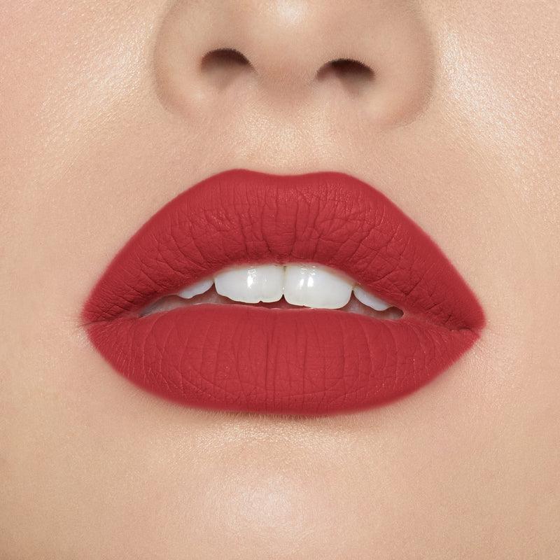 Kylie Cosmetics Matt Lip Kit Comfortable + 8-Hour Wear (Bad Lil Thing)