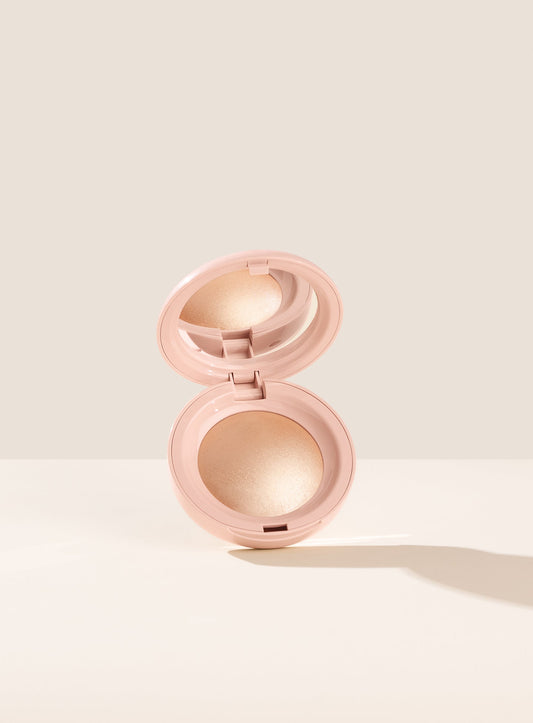 Rare Beauty by Selena Gomez Positive Light Silky Touch Highlighter (exhilarate)