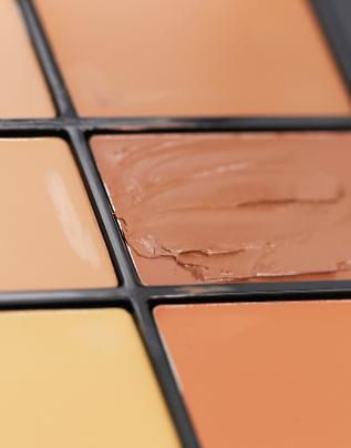 MAC COSMETICS STUDIO FIC CONCEAL AND CORRECT PALETTE (LIGHT)