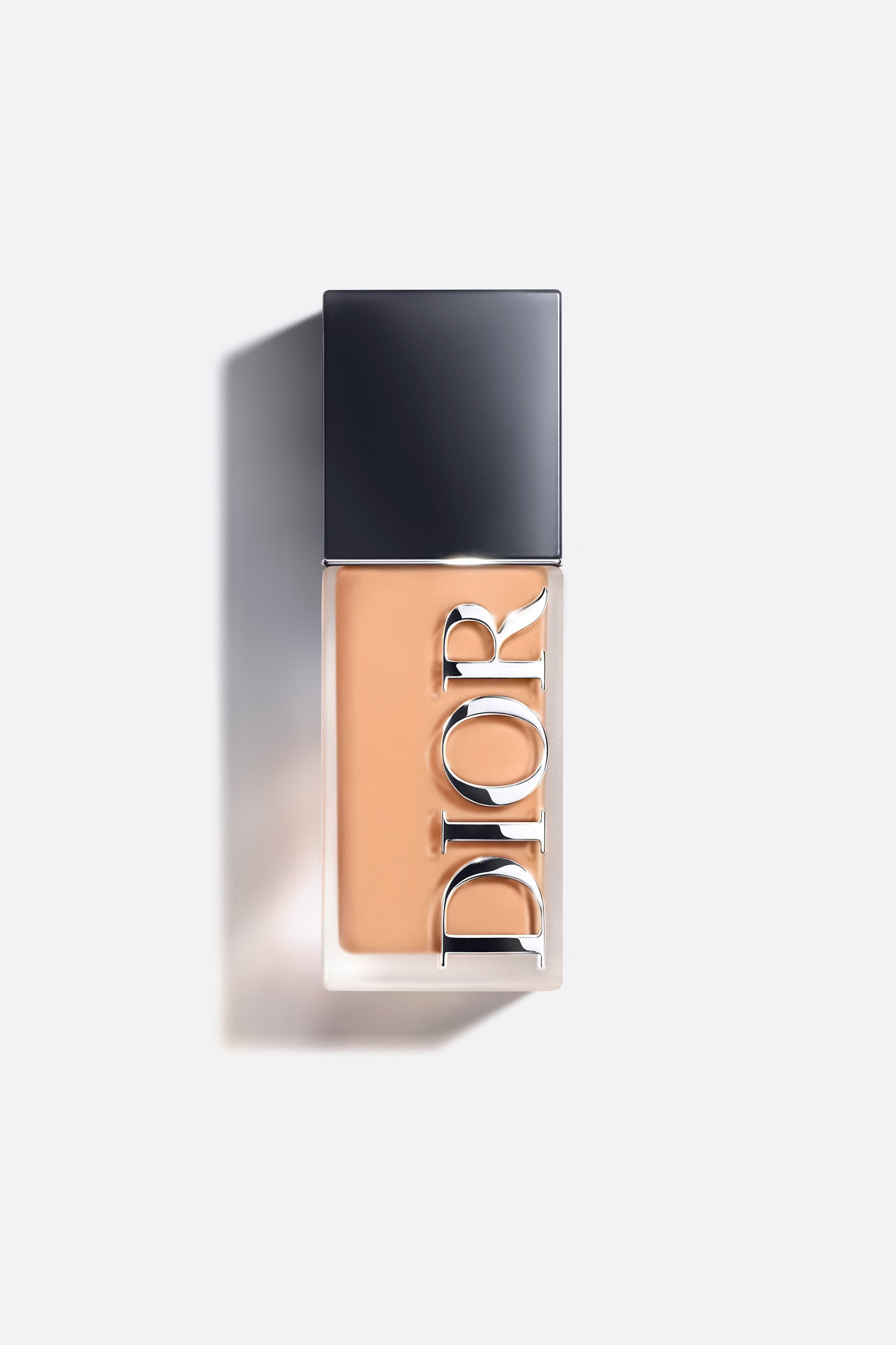 CHRISTIAN DIOR FOREVER SKIN WEAR  24H WEAR FOUNDATION MATTE  (3W)