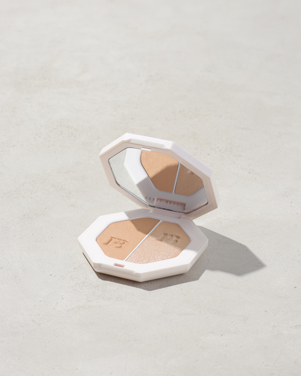 FENTY BEAUTY KILAWATT FREESTYLE HIGHLIGHTER (Lightning dust / fire crystal)