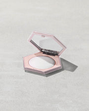 Fenty Beauty Diamond Bomb All-Over Highlighter (pink ice)