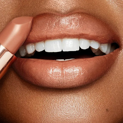 CHARLOTTE TILBURY K.I.S.S.I.N.G YES HONEY (YES HONEY)