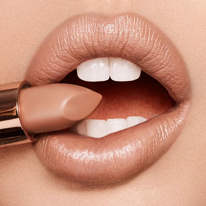 CHARLOTTE TILBURY K.I.S.S.I.N.G YES HONEY (YES HONEY)