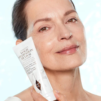 CHARLOTTE'S TILBURY MAGIC HYDRATION REVIVAL CLEANSER 120 ML