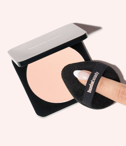 HUDA BEAUTY EASY BAKE MARSHMALLOW PUFF & SPONGE