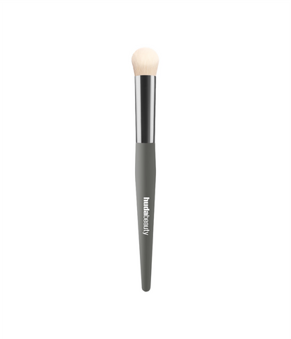 HUDA BEAUTY  UNDER EYE BRUSH