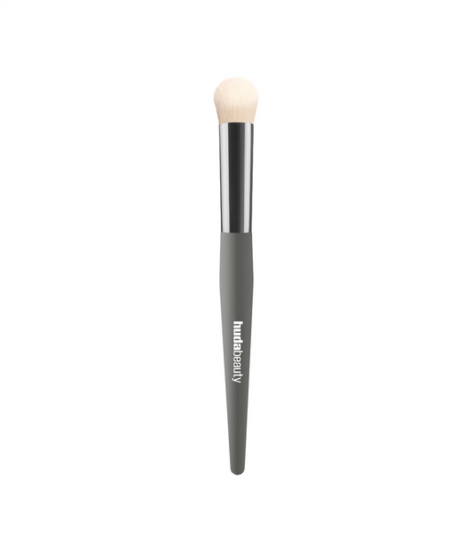 HUDA BEAUTY  UNDER EYE BRUSH