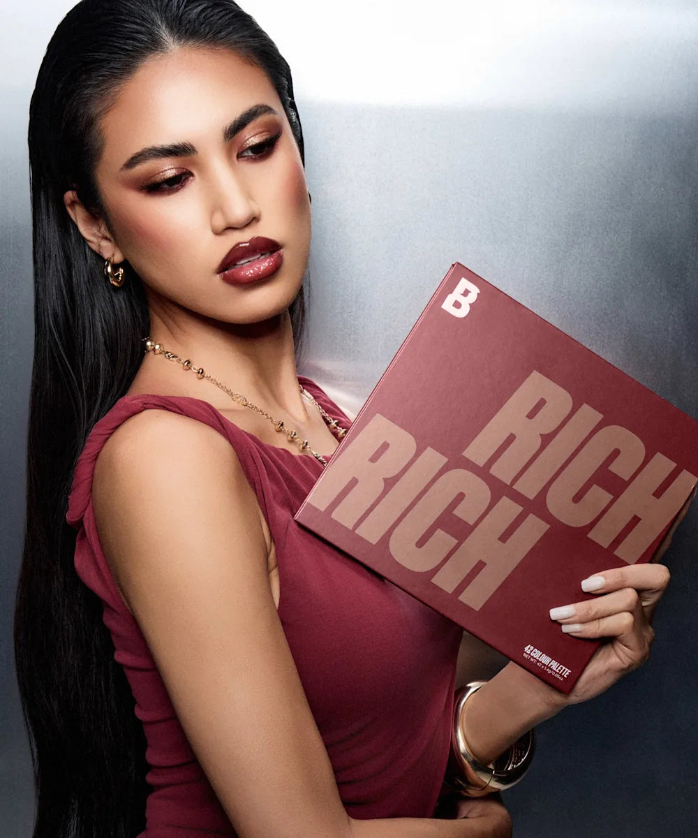 By BEAUTY BAY  RICH  42 COLOUR EYESHADOW PALETTE
