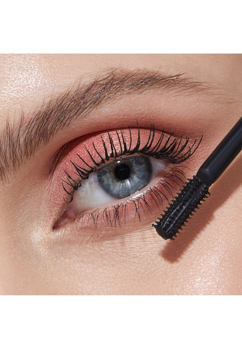 KIKO MILANO LUXURIOUS LASHES MAXI VOLUME BRUSH MASCARA
