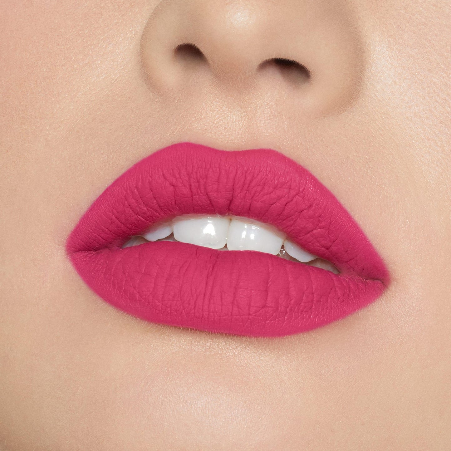 Kylie Cosmetics Matt Lip Kit Comfortable + 8-Hour Wear (Valentine)