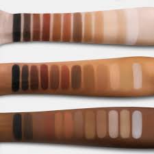 MAKEUP BY MARIO EYESHADOW PALETTE (MASTER MATTES THE ORIGINAL)