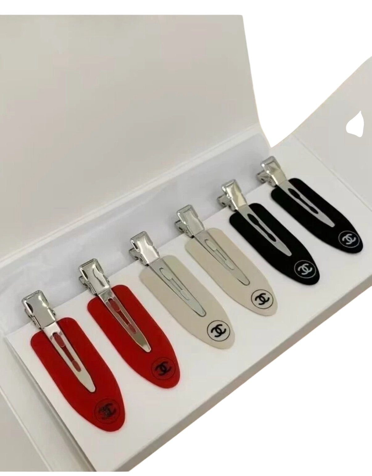 CHANEL HAIR ACCESORIES CLIPS